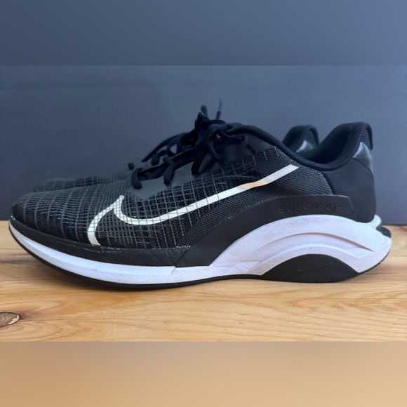 Men’s Nike ZoomMX SuperRep Surge Fitness Performance Mesh Cushioning Shoes - Picture 3 of 11